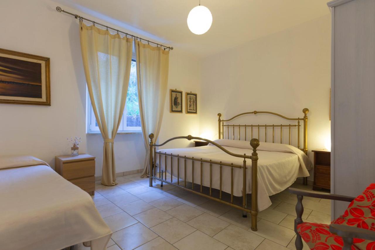 カポリーヴェリResidenza Bellavista - Helloelbaアパートメント エクステリア 写真